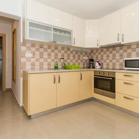 By The Sea - 16249 Vodice