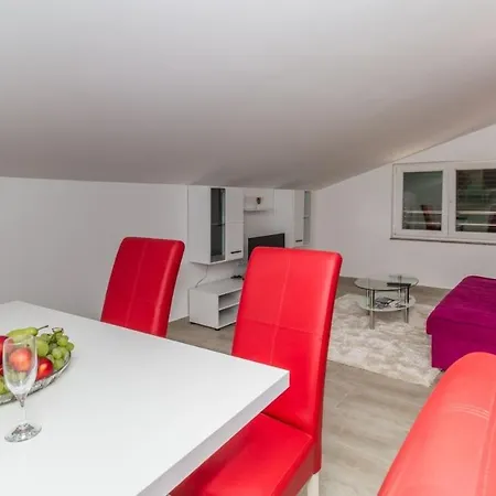 By The Sea - 16249 Apartman *