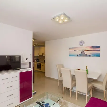 By The Sea - 16249 Apartman Vodice