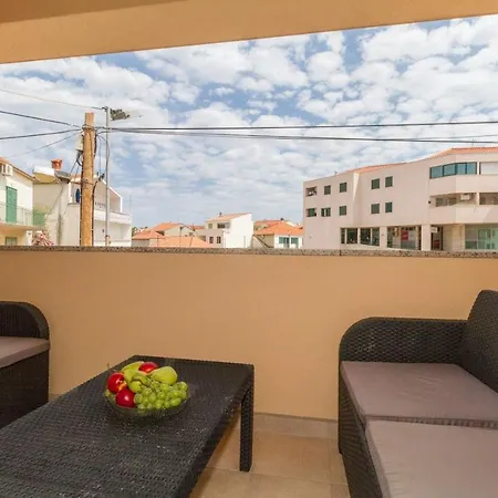 Apartman By The Sea - 16249 *