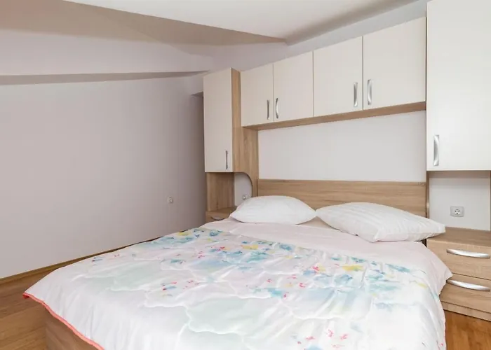 By The Sea - 16249 * 보디체